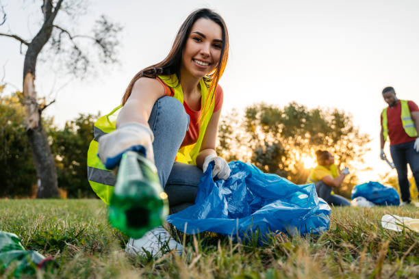 Best Yard Cleanup Services  in Bell Nyon, CA